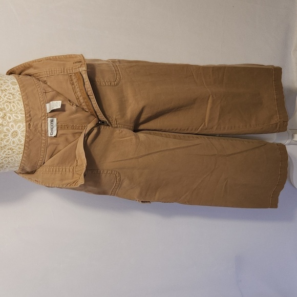 Chico's Women's Khaki Stretch Front/Back Pocket Zip Button Closure Capri Cargo - Picture 4 of 9